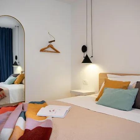 Beachfront Ruskovic Appartement *